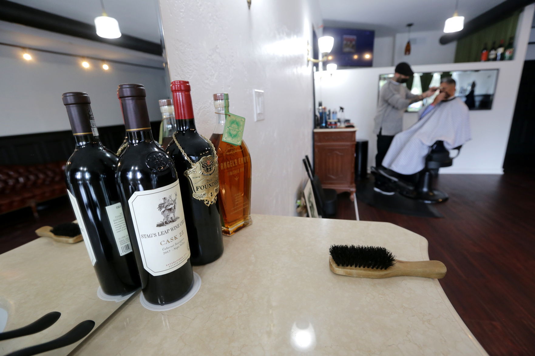 Olde Town Barbershop opens in Napa